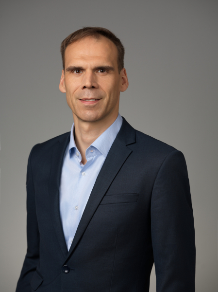 HKU Professor Benjamin Becker reveals how AI is becoming a new social presence that could change human relationships and brain functions